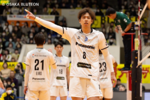 仲本賢優　ハンドサイン