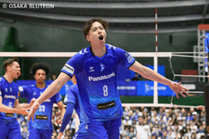 仲本賢優　ガッツポーズ