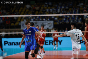 仲本賢優　池城浩太朗　ハイタッチ