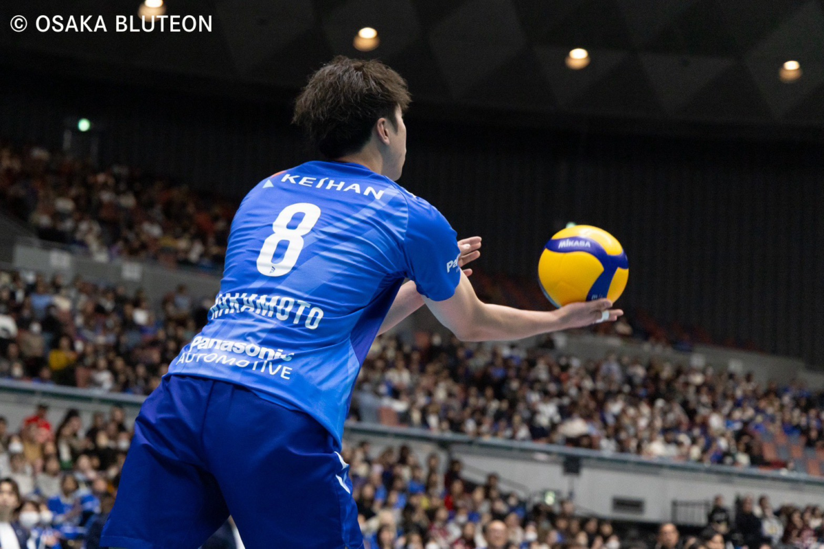 仲本賢優　サーブ